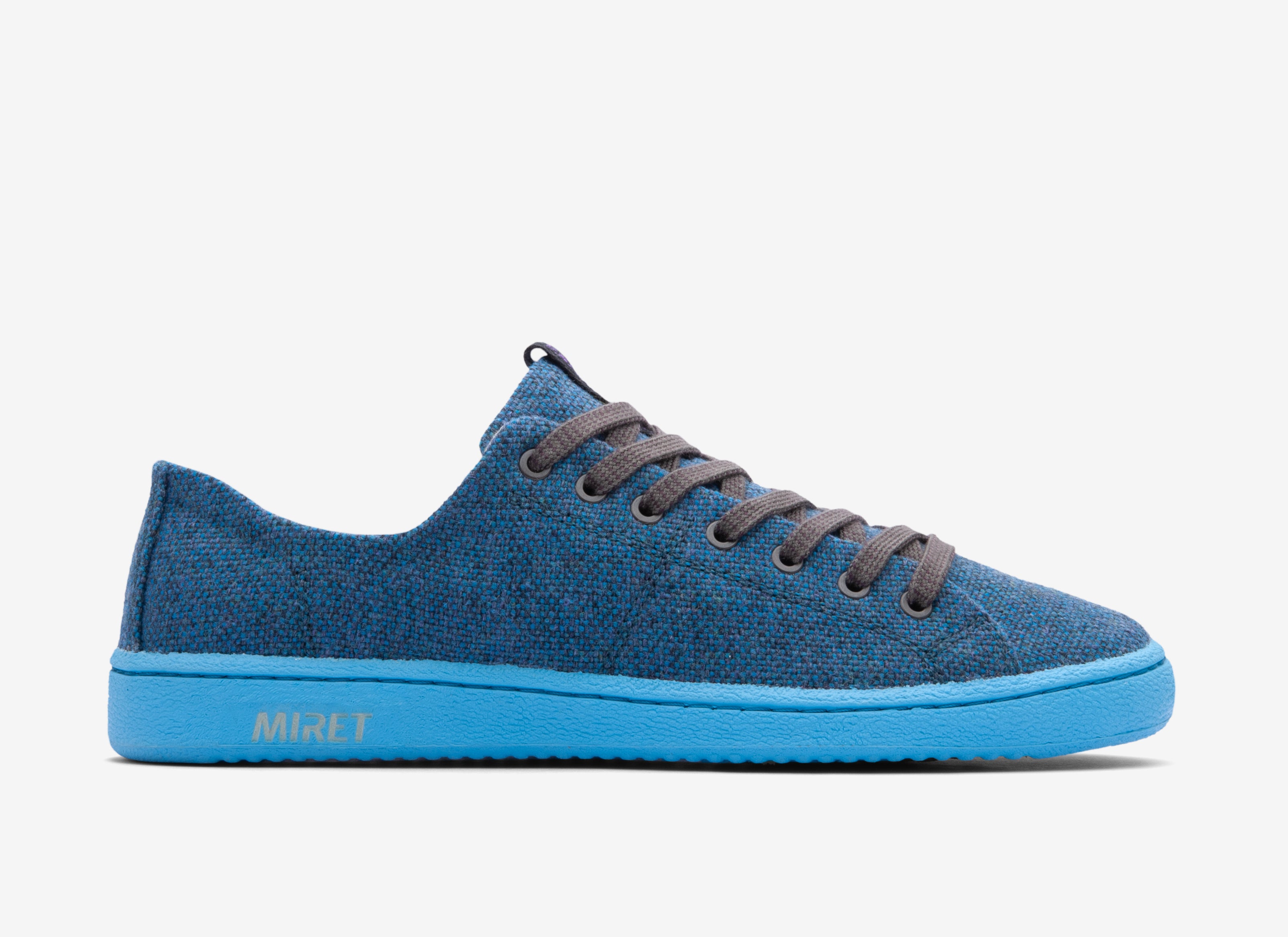 LESHY Flaxseed Sneakers