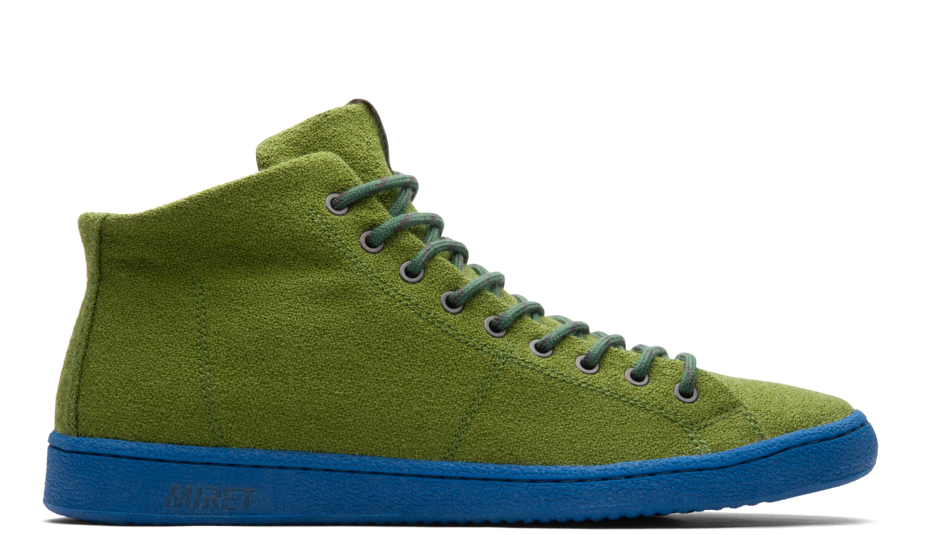 Earthbound bio-based, 97% natural sneakers. The best of nature.